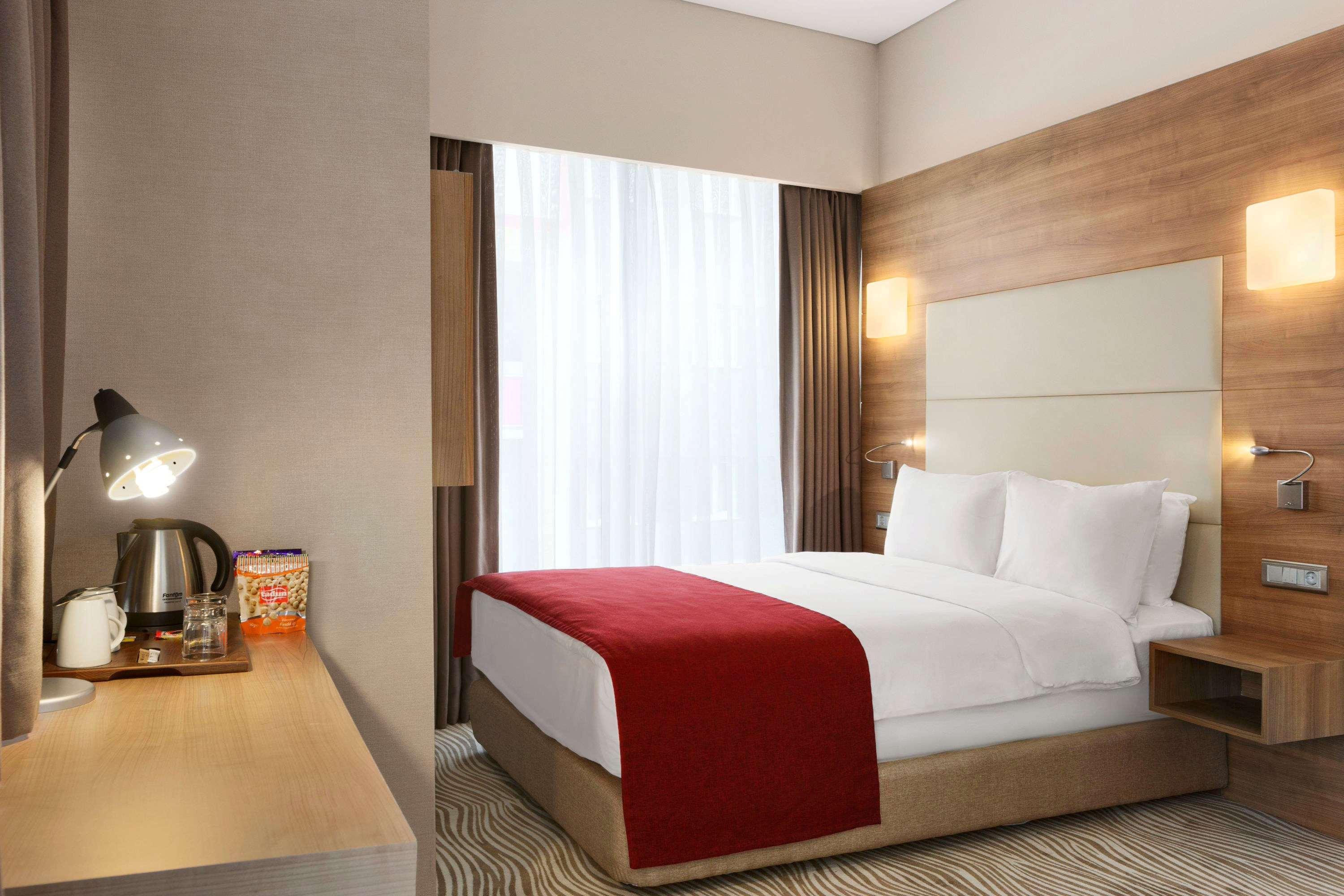 Ramada Encore Istanbul Kartal Экстерьер фото