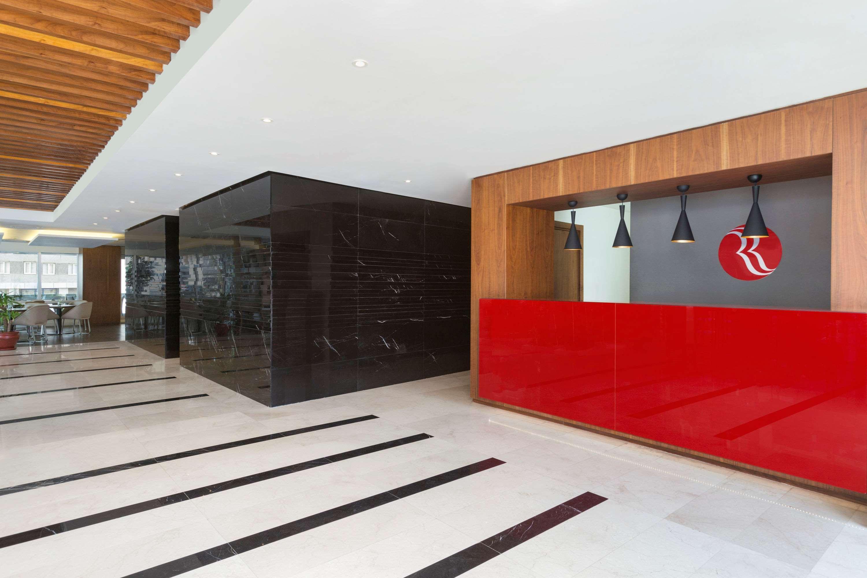 Ramada Encore Istanbul Kartal Экстерьер фото