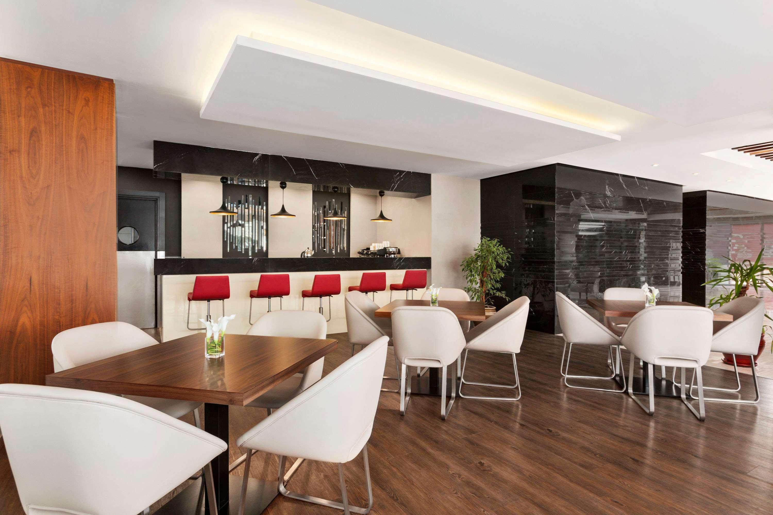 Ramada Encore Istanbul Kartal Экстерьер фото
