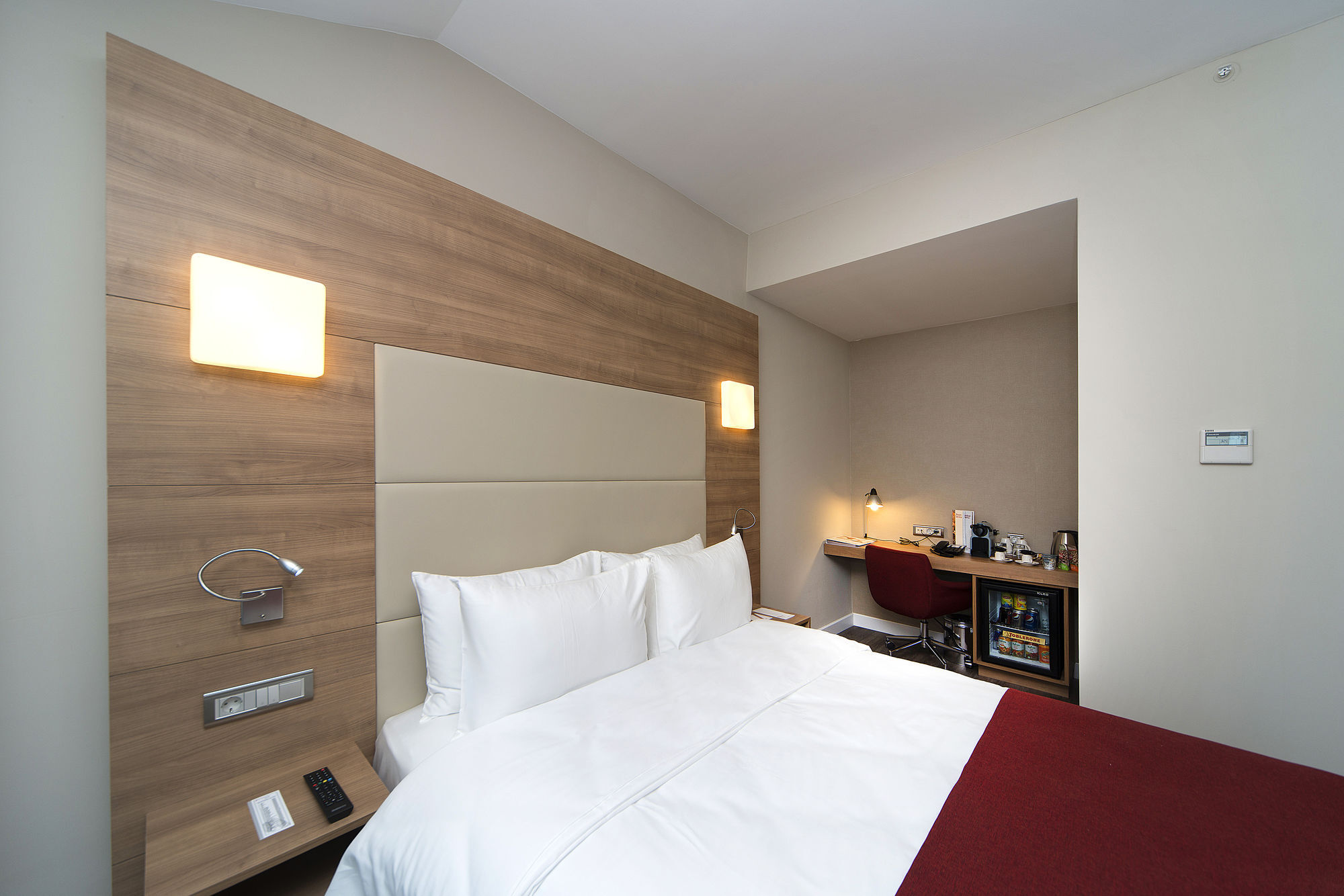 Ramada Encore Istanbul Kartal Экстерьер фото